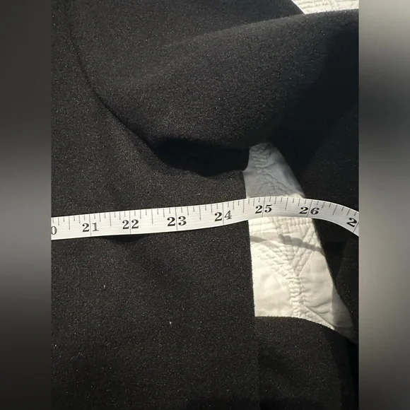 Lioness Elegant Black Faux Fur Collar Coat - Picture 5 of 9